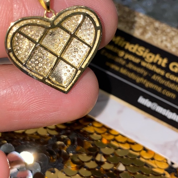 10k gold vermeil Genuine real diamond broken heart diamond pendant NOT CZ Gift - Picture 5 of 6